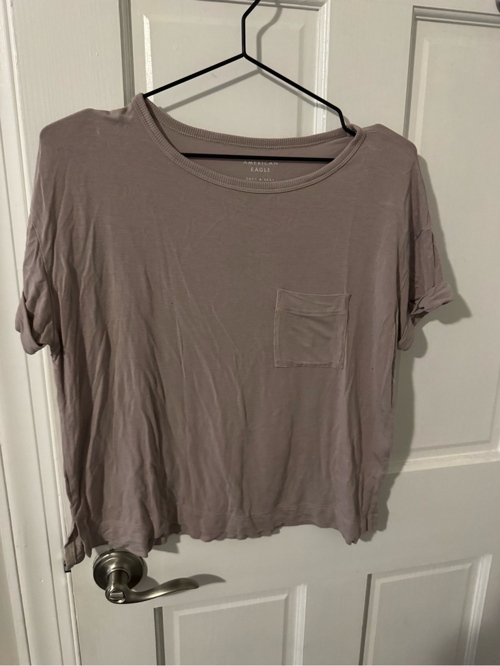 American Eagle Outfitters Dusty Mauve Pocket Short Sleeve Tee
